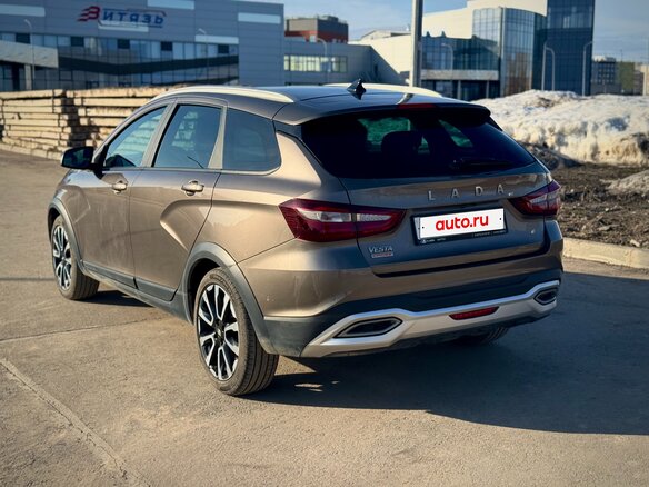2024 Lada (ВАЗ) Vesta SW Cross I Рестайлинг (NG), коричневый, 1700000 рублей - вид 9