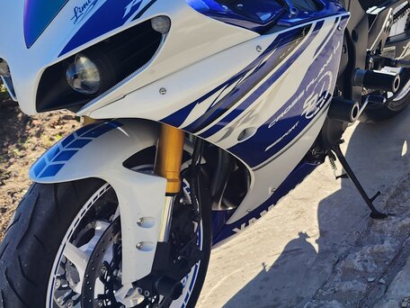 2014 Yamaha YZF-R1, синий, 1180000 рублей, вид 3
