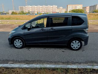 2014 Honda Freed I Рестайлинг, серый, 1010000 рублей, вид 5