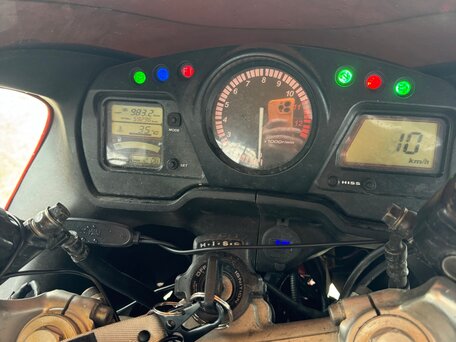 2002 Honda CBR 1100 XX, чёрный, 450000 рублей, вид 1