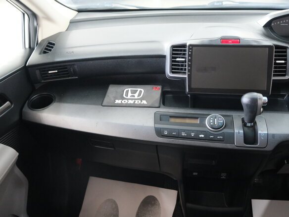 2010 Honda Freed I, серый - вид 17