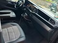 2021 Volkswagen Multivan T6 Рестайлинг, чёрный, 7850000 рублей - вид 5