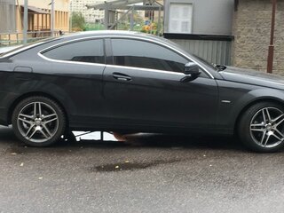 2011 Mercedes-Benz C-Класс 250 III (W204) Рестайлинг, чёрный, 1200000 рублей, вид 4