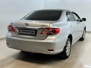 2012 Toyota Corolla X (E140, E150) Рестайлинг, серебристый, 940000 рублей, вид 4