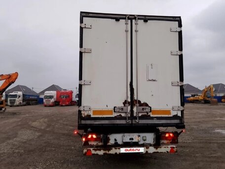 2004 Volvo VNL, белый, 3200000 рублей, вид 2