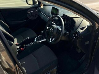 2017 Mazda Demio IV (DJ), серый, 850000 рублей, вид 5