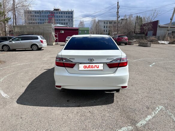 2015 Toyota Camry VII (XV50) Рестайлинг, белый - вид 5