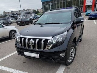 2017 Toyota Land Cruiser Prado 150 Series Рестайлинг 1, чёрный, 5750000 рублей, вид 1