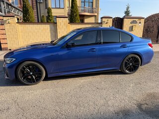 2019 BMW 3 серии 330i VII (G2x), синий, 4400000 рублей, вид 4