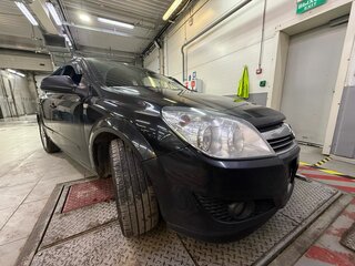 2012 Opel Astra H Рестайлинг, чёрный, 590000 рублей, вид 3