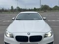 2013 BMW 5 серии 528i xDrive VI (F10/F11/F07) Рестайлинг, белый, 1790000 рублей - вид 2