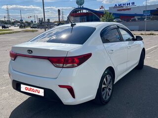 2018 Kia Rio IV, белый, 1400000 рублей, вид 4
