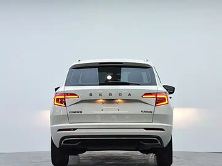 2023 Skoda Karoq I Рестайлинг, белый, 1650084 рублей, вид 5