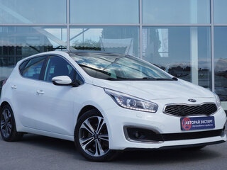 2018 Kia Ceed II Рестайлинг, белый, 1600000 рублей, вид 3