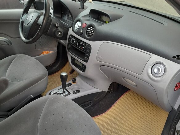 2005 Citroen C3 I, красный, 330000 рублей - вид 4