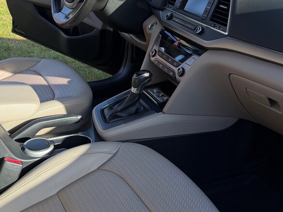2017 Hyundai Elantra VI (AD), чёрный - вид 19