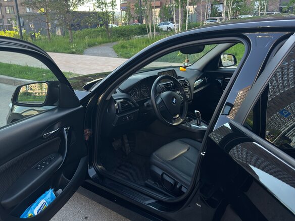 2012 BMW 1 серии 116i II (F20/F21), чёрный - вид 9