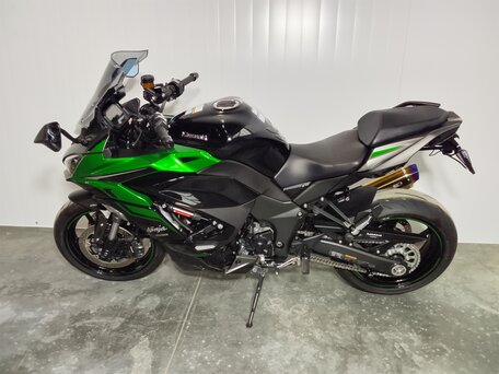 2024 Kawasaki Z 1000SX, чёрный, 1299000 рублей, вид 1