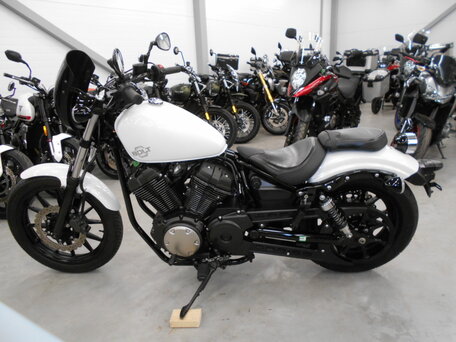 2013 Yamaha XV950 Bolt, белый, 675000 рублей, вид 4