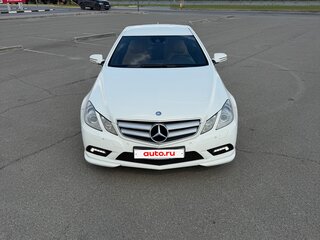 2009 Mercedes-Benz E-Класс 350 IV (W212, S212, C207), белый, 1600000 рублей, вид 2