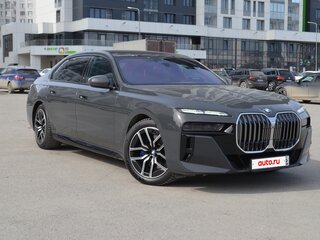 2022 BMW 7 серии 735i VII (G70), серый, 9500000 рублей, вид 3