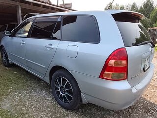 2004 Toyota Corolla Fielder IX (E120, E130) Рестайлинг, серебристый, 550000 рублей, вид 3