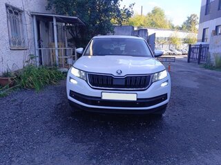 2019 Skoda Kodiaq I, белый, 2100000 рублей, вид 3