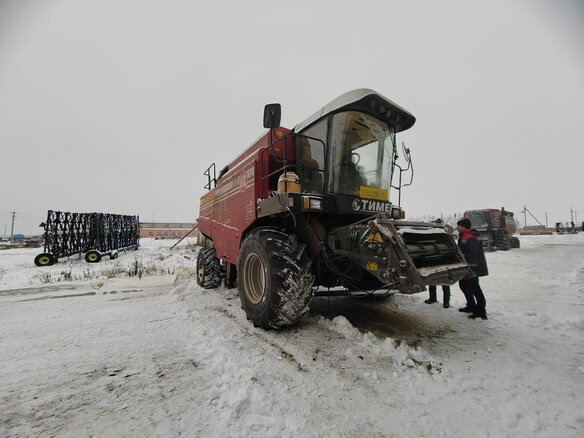 2015 Брянсксельмаш КЗС-1218, красный, 3350000 рублей - вид 6