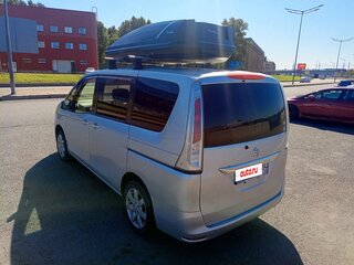 2011 Nissan Serena IV (C26), серебристый, 1100000 рублей, вид 3