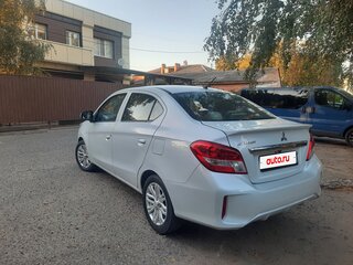 2021 Mitsubishi Attrage I Рестайлинг, белый, 1470000 рублей, вид 3