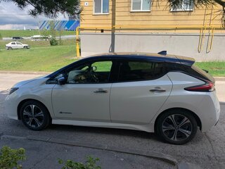 2020 Nissan Leaf II (ZE1), белый, 2050000 рублей, вид 4