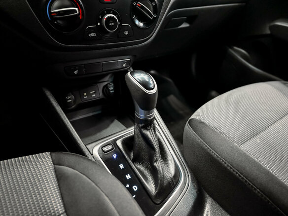 2017 Hyundai Solaris II, синий, 1320000 рублей - вид 17
