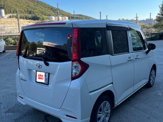 2022 Toyota Roomy I Рестайлинг, белый, 1200000 рублей, вид 4