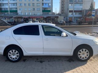2011 Skoda Octavia II (A5) Рестайлинг, белый, 749000 рублей, вид 3