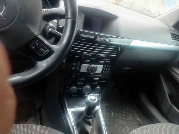 2010 Opel Astra H Рестайлинг, серый, 450000 рублей - вид 9