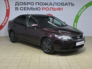 2010 Kia Cerato 5-speed II, красный, 565000 рублей, вид 3