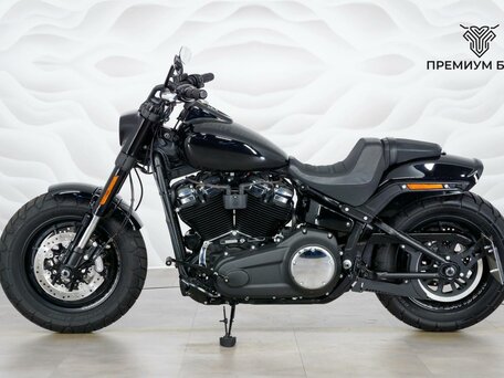 2018 Harley-Davidson Fat Bob, чёрный, 1677000 рублей, вид 2