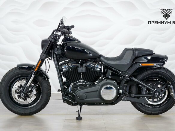 2018 Harley-Davidson Fat Bob, чёрный, 1577000 рублей - вид 1