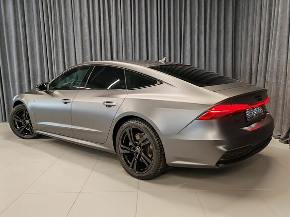 2022 Audi A7 45 TFSI II (4K), серый, 6399000 рублей - вид 2