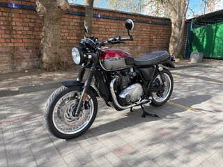 2021 Triumph Bonneville T120, пурпурный, 1070000 рублей, вид 2