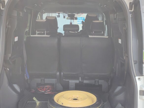 2018 Toyota Voxy III (R80) Рестайлинг, белый, 2555000 рублей - вид 15