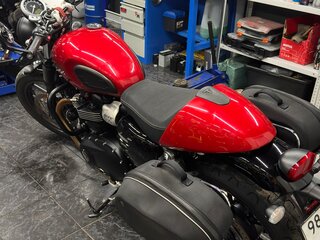 2019 Triumph Street Twin, красный, 700000 рублей, вид 3