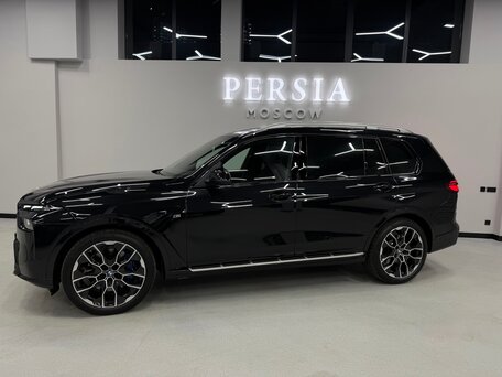 2025 BMW X7 40i I (G07) Рестайлинг, чёрный, 15800000 рублей, вид 4