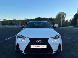 2018 Lexus IS 300 III Рестайлинг, белый, 2499999 рублей, вид 1