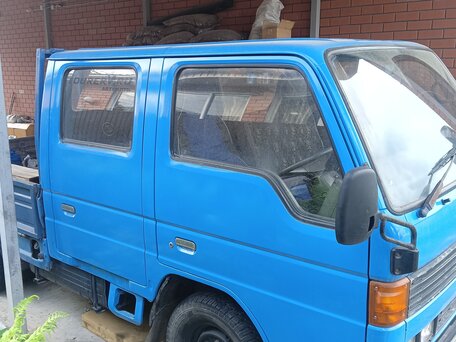 1989 Mazda Titan, синий, 670000 рублей, вид 2
