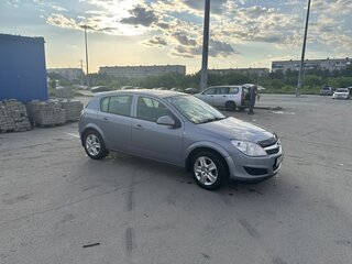 2011 Opel Astra H Рестайлинг, серый, 400000 рублей, вид 4