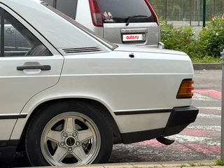 1987 Mercedes-Benz 190 (W201), белый, 850000 рублей, вид 3