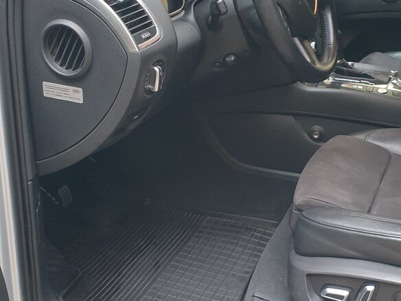 2011 Audi Q7 I (4L) Рестайлинг, серебристый, 2400000 рублей - вид 20