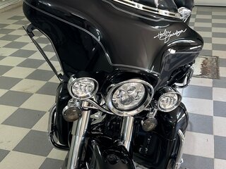 2009 Harley-Davidson Electra Glide, чёрный, 944000 рублей, вид 1