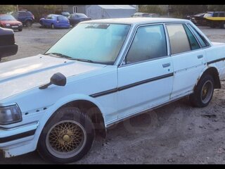 1985 Toyota Mark II V (X70), белый, 350000 рублей, вид 1